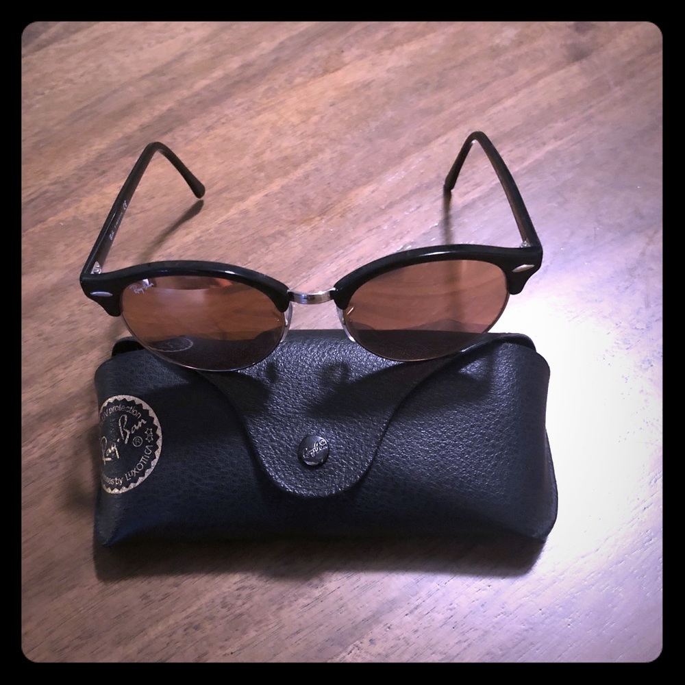 Ray Ban Clubround Black & Silver Sunglasses